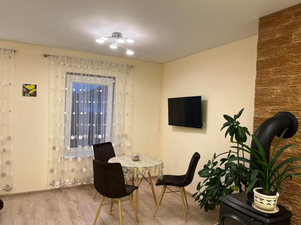 Liux Apartamentai Kaunas Kültér fotó